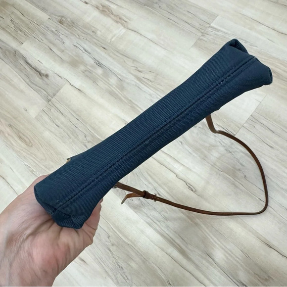 Dooney & Bourke Navy Nylon Crossbody Pouchette $148 Basic Minimalist Travel - Picture 10 of 11